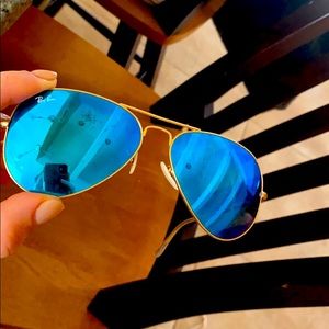 Blue Ray Ban Aviators